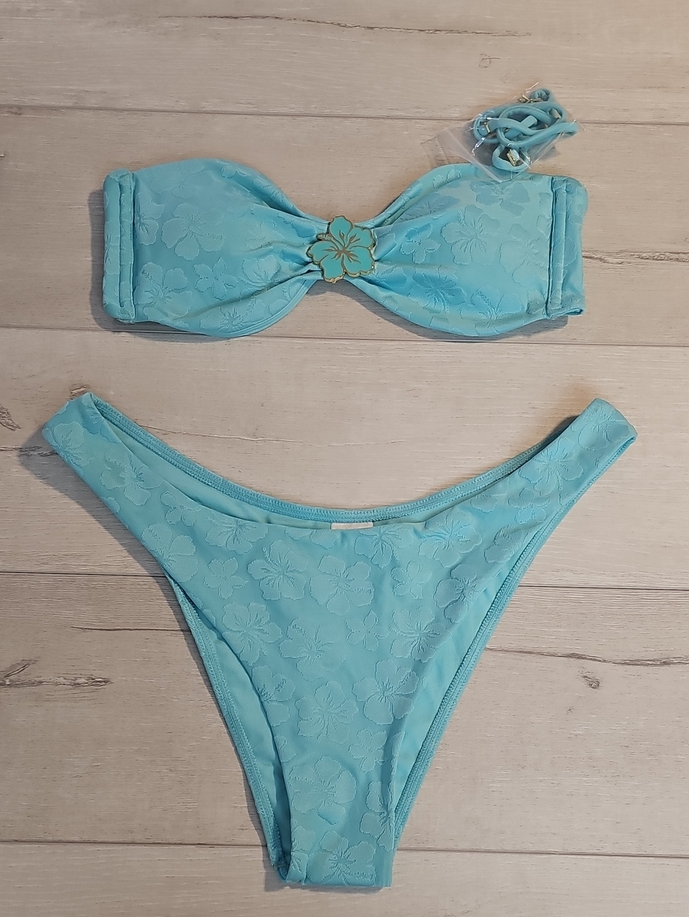 Wild Fable Women's L Turquoise Floral Bandeau Bikini with Gold Flower Accent